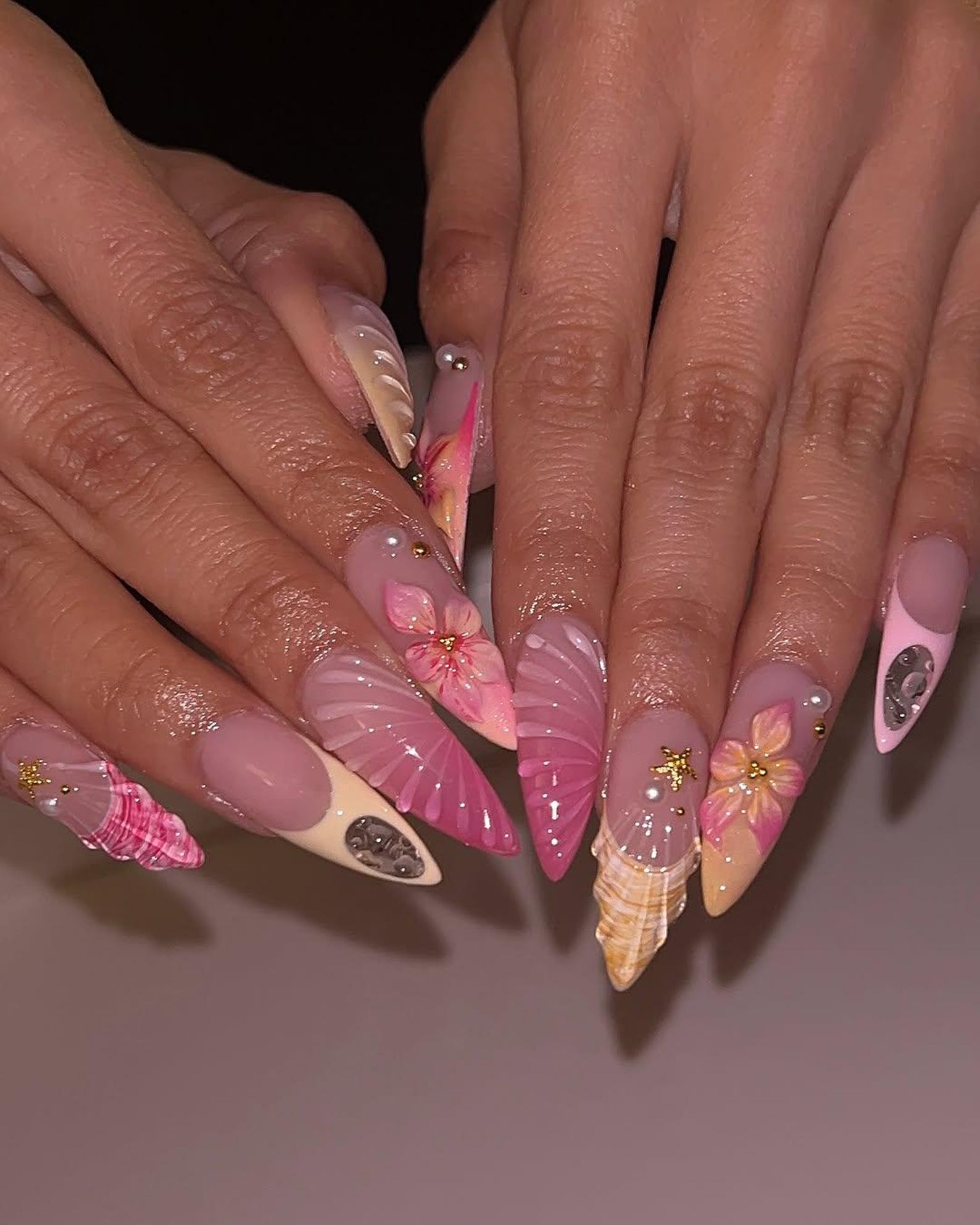 Beachcore Pink Shell Handmade Press on nails - Summer Nails