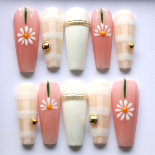Daisy Floral Handmade Press on nails - Summer Nails