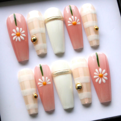 Daisy Floral Handmade Press on nails - Summer Nails