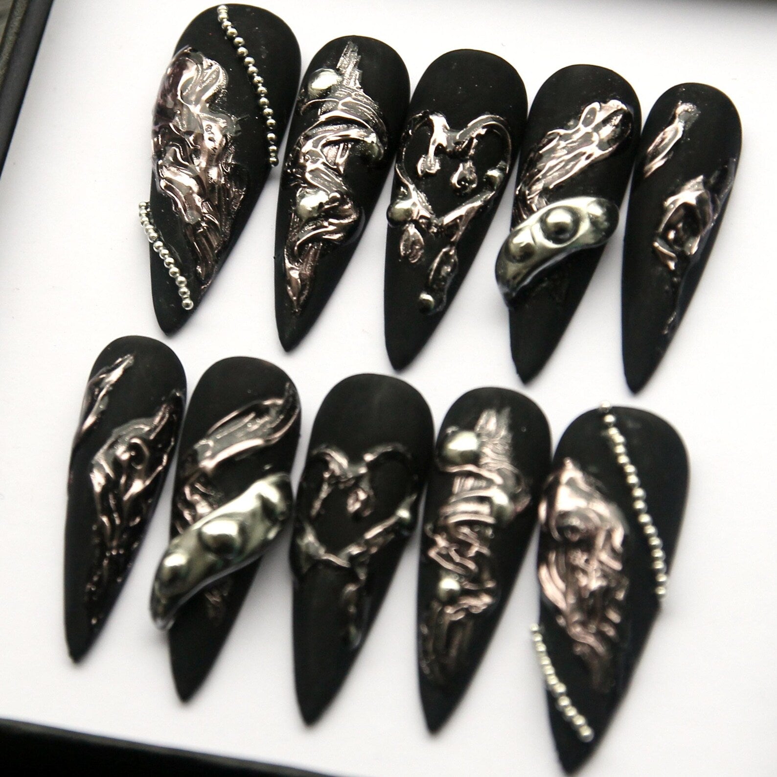 Dark Queen Handmade Press on nails - Summer Nails 