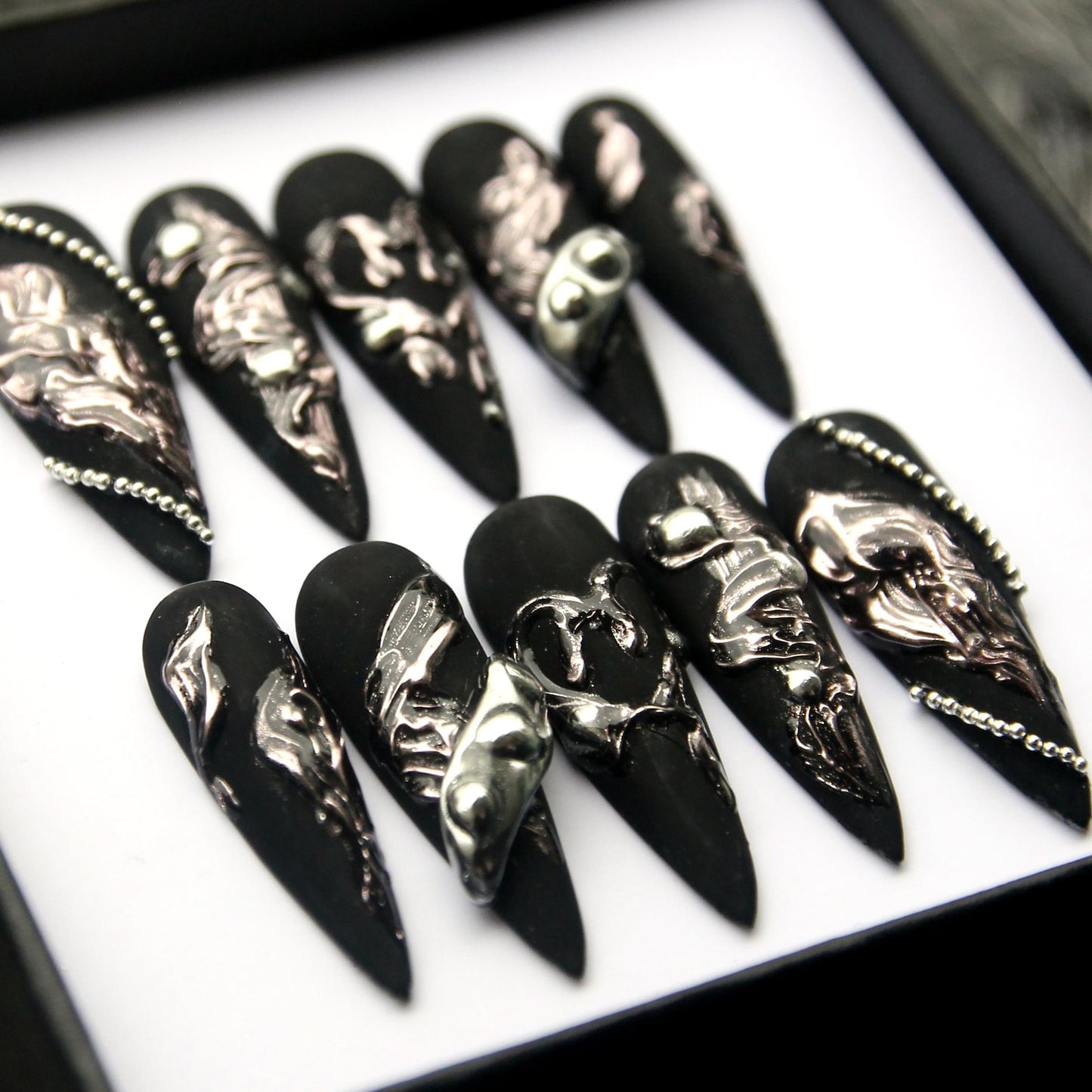 Dark Queen Handmade Press on nails - Summer Nails 