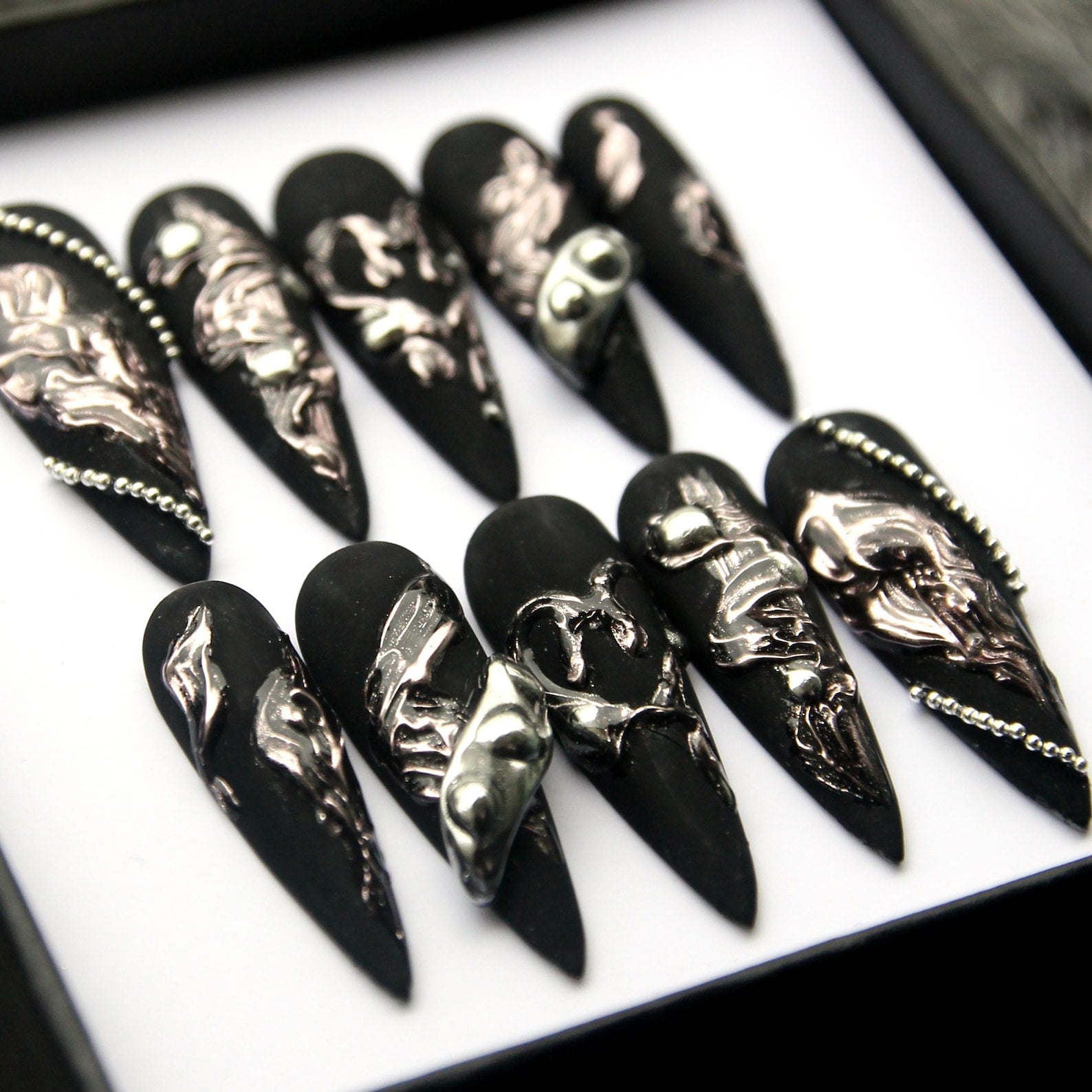 Dark Queen Handmade Press on nails - Summer Nails 