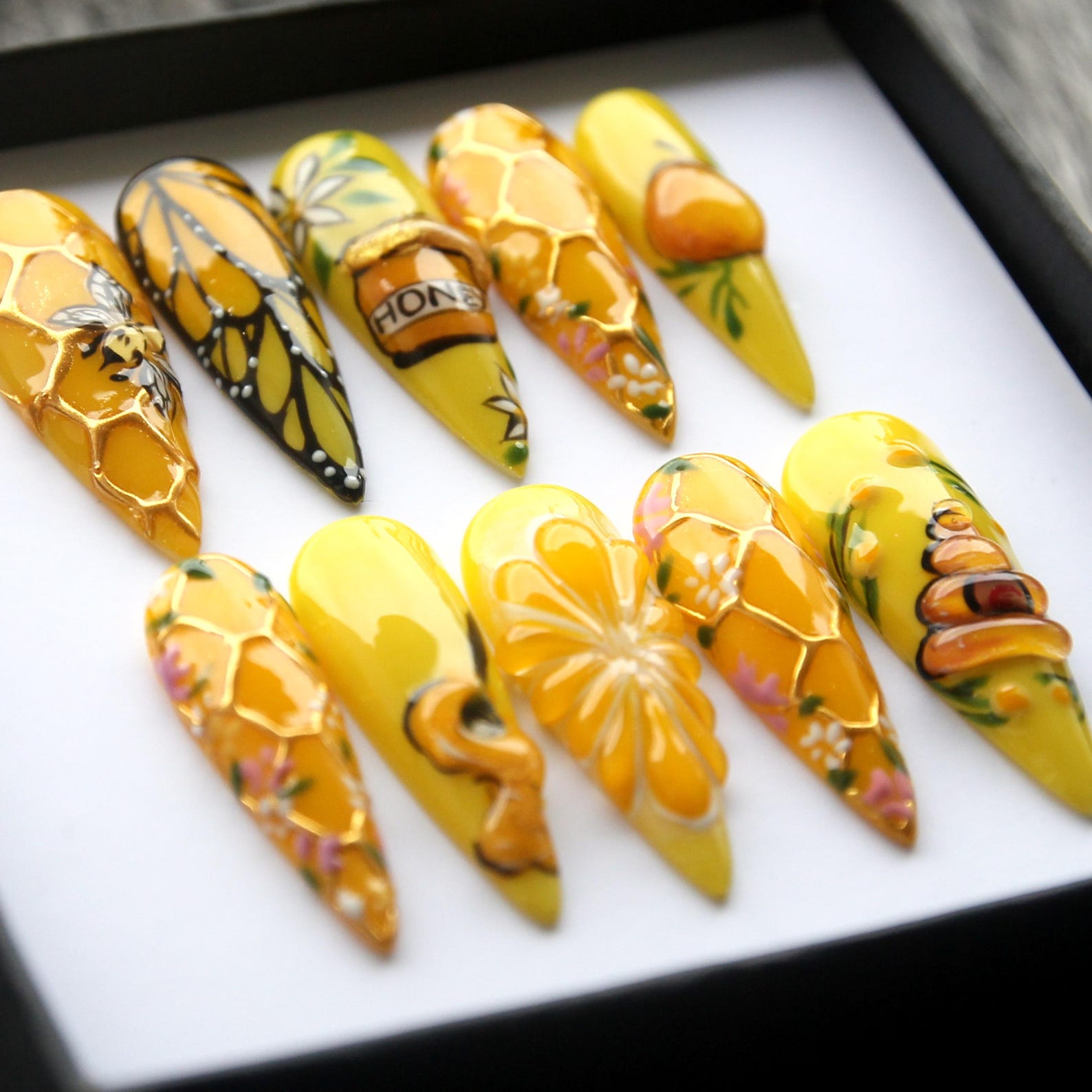 Honey Jar Handmade Press on nails - Summer Nails