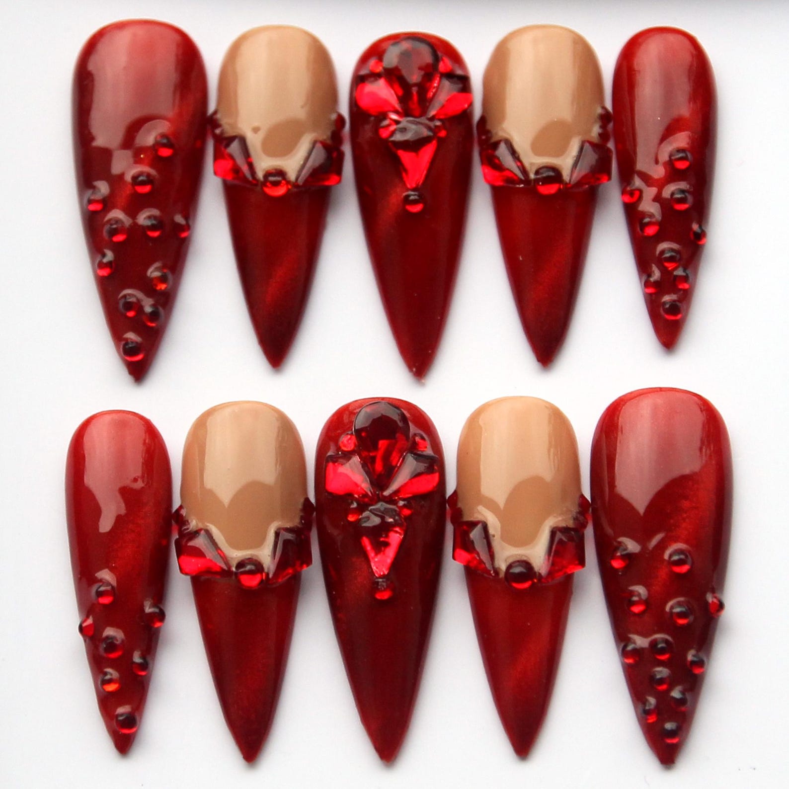 Red Cat-Eyes Handmade Press on nails - Summer Nails