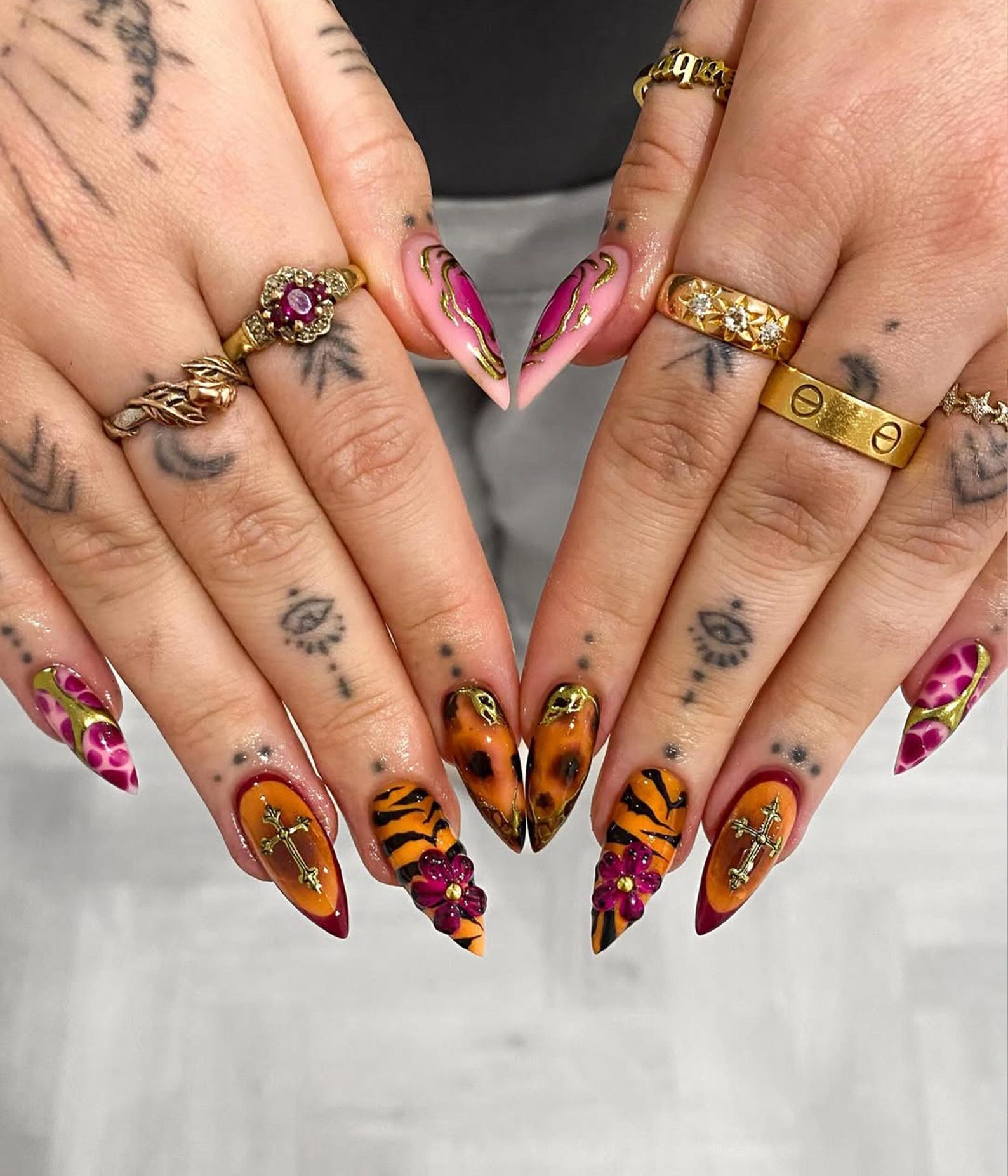 Tiger Flame Handmade Press on nails - Summer Nails