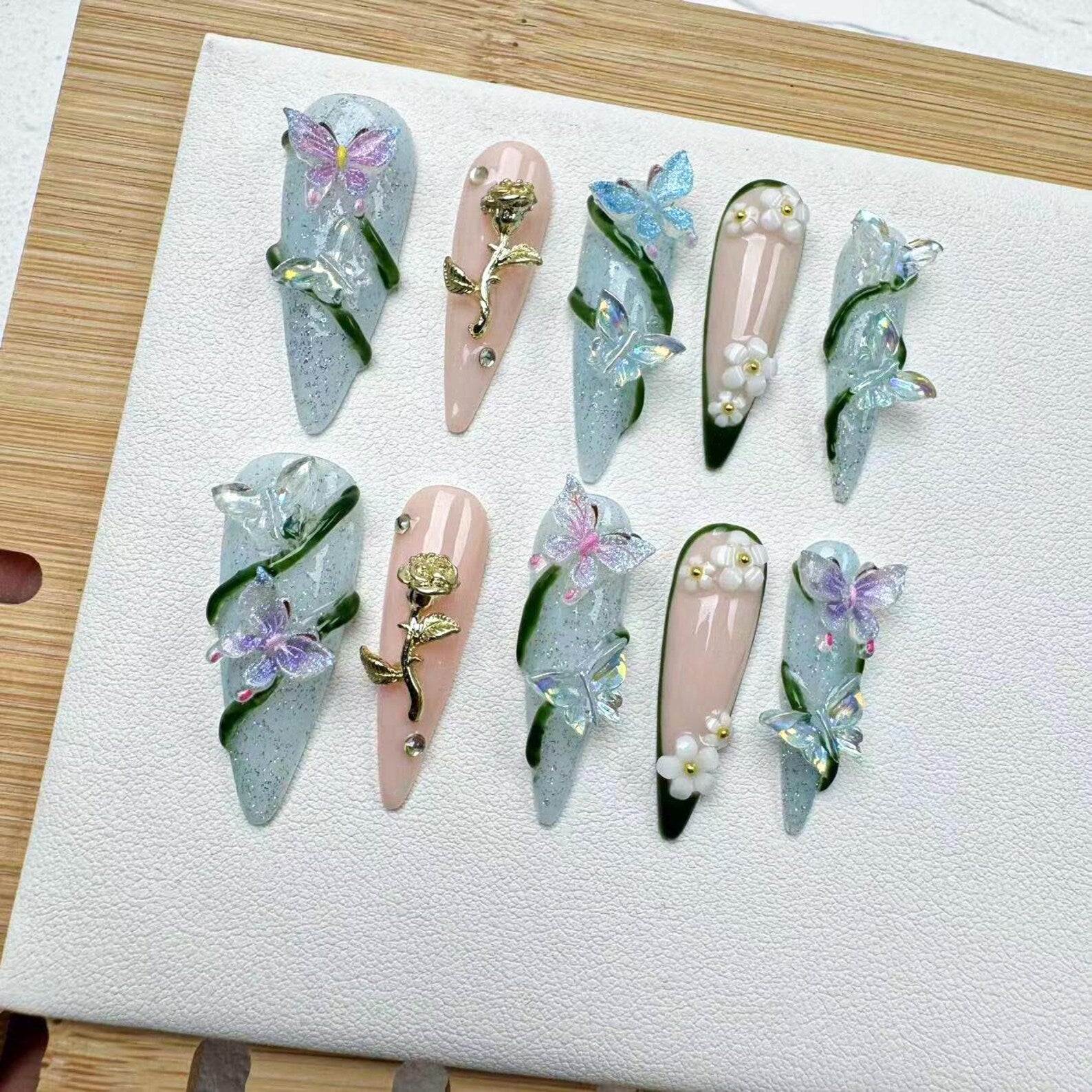 Tropical Flowers Handmade Press on nails