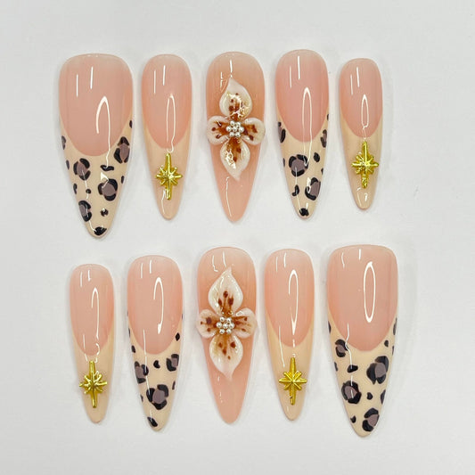Leopard Flower Press on nails