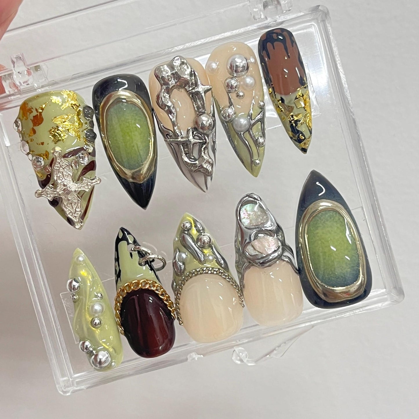 Gothic Them Press on nails