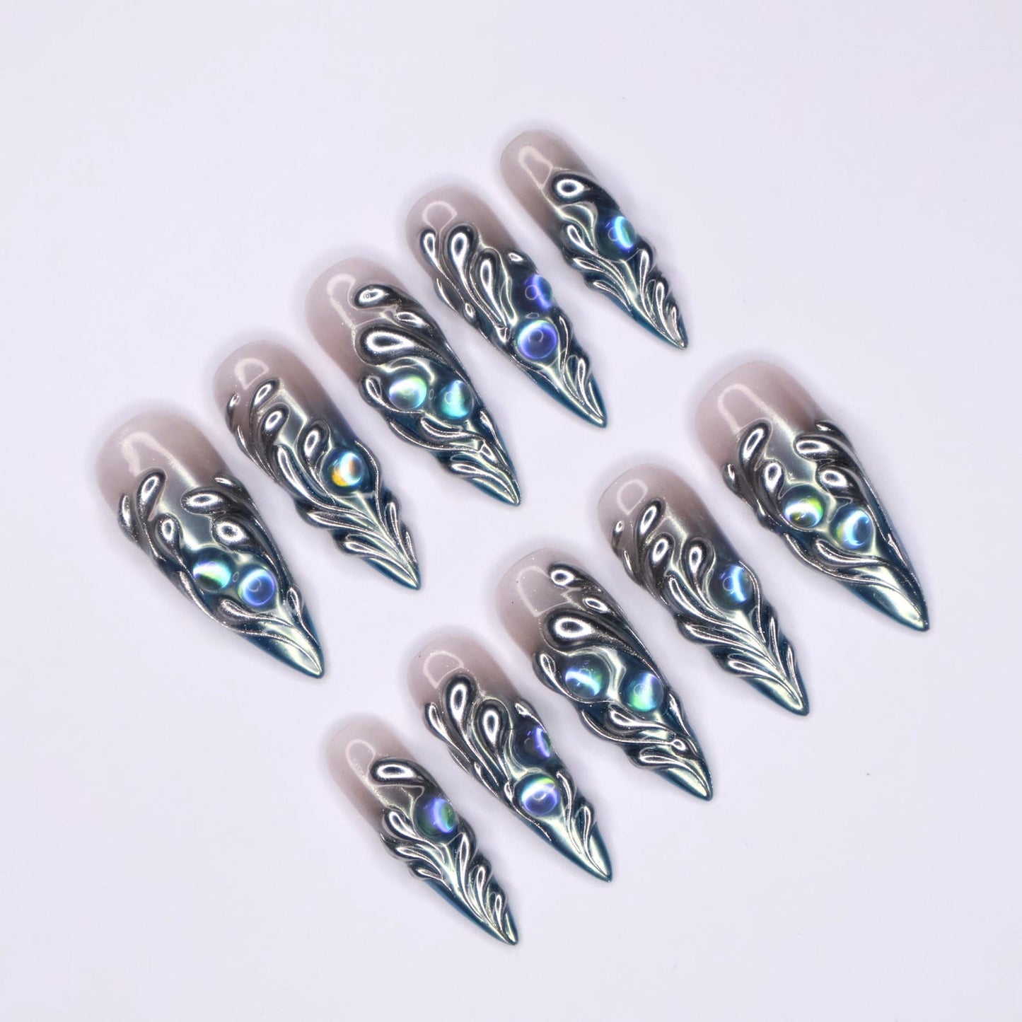 Freestyle 3D Chrome Gothic Press on nails