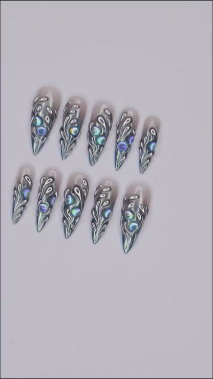 Freestyle 3D Chrome Gothic Press on nails